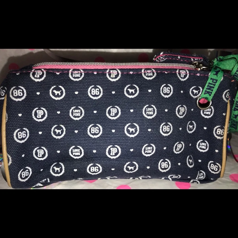 💗VS PINK VINTAGE COSMETIC BAG💗